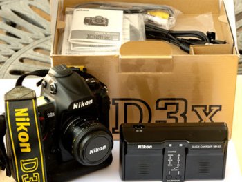 Nikon D3x 24.5 MP Digital SLR Camera